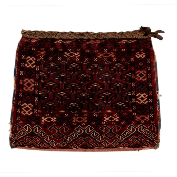 1′ 3″ x 1′ 8″ (01×02) Yomud Turkmen Bag Red Wool #013472