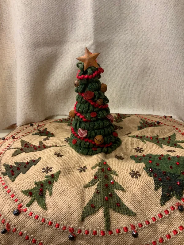 7 in Wooly Cone Tree Kit