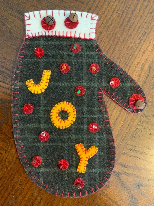 Joy Mitten
