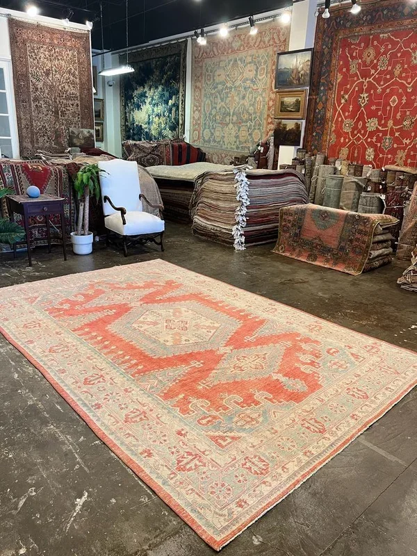 Vintage Persian Vees Rug – 7’3″ x 11’1″